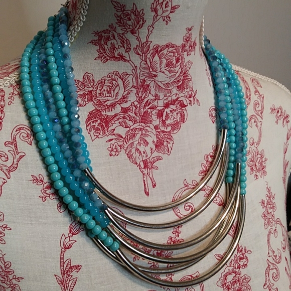Suzy Shier statement necklace - Picture 2 of 5